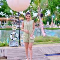 The Beach กลางกรุง คาเฟ่และร้านอาหารฟีลทะเล 