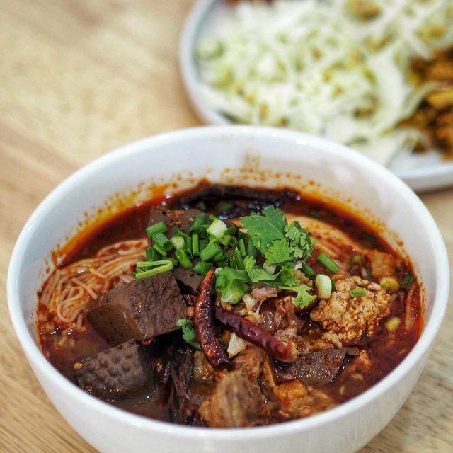ข้าวซอย เปิง-สามกอง