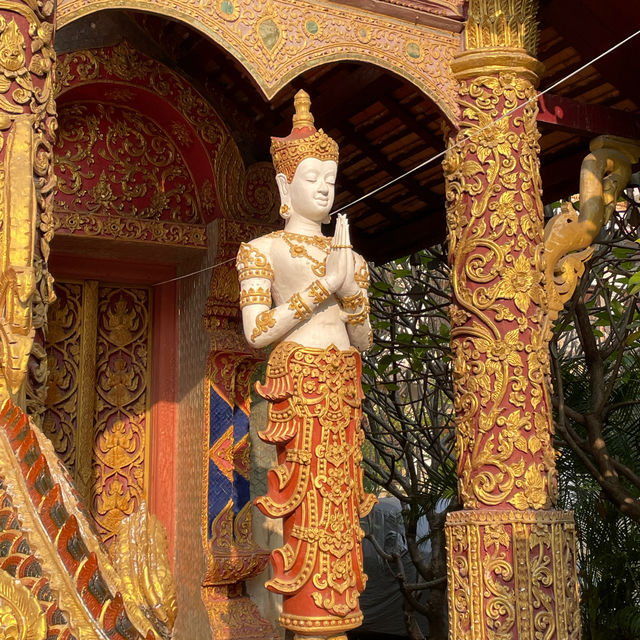 Charm of Wat Chang Kong
