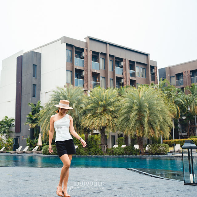 ที่พักใกล้สนามบินสุวรรณภูมิ ใส่ชุดไทยทำคอนเท้นต์ได้