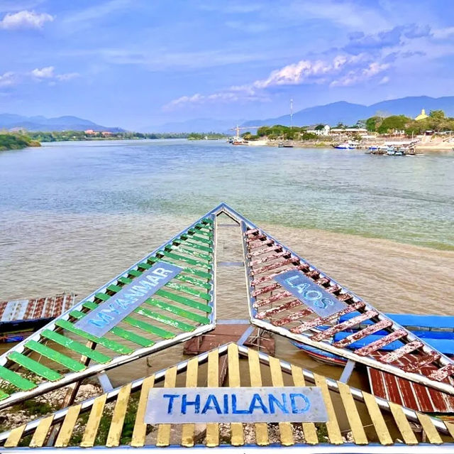 🤩 Unveiling the Golden Triangle (Thailand, Laos and Myanmar borders) 🌍