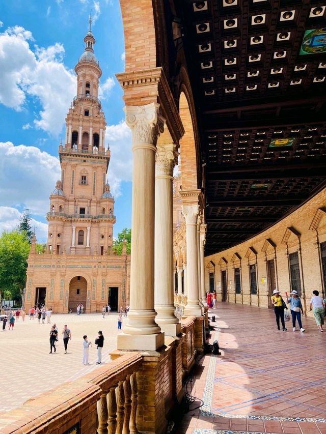 Stunning palace with free entrance