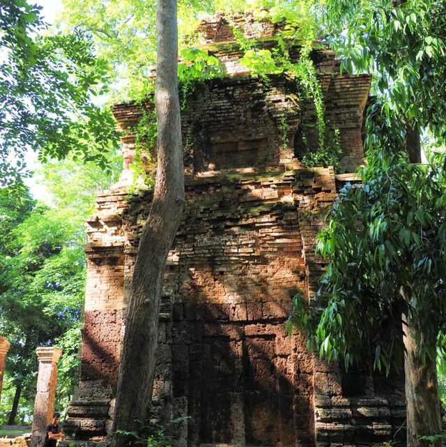 ปราสาทโดนตวล อุทยานแห่งชาติเขาพระวิหาร