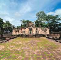 ปราสาทหินเมืองต่ำ