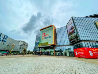 Vientiane's Largest Shopping Mall