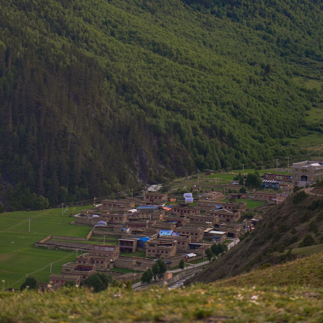 Ze Ba Village, Litang: A Breathtaking View from Above