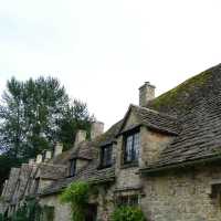 Bibury Village 