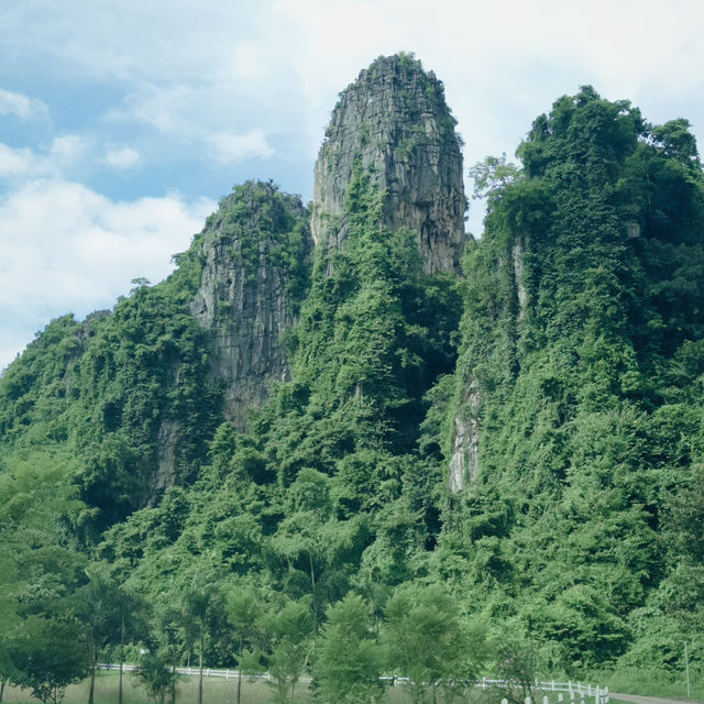 เนินมะปราง: ผจญภัยในธรรมชาติที่งดงาม