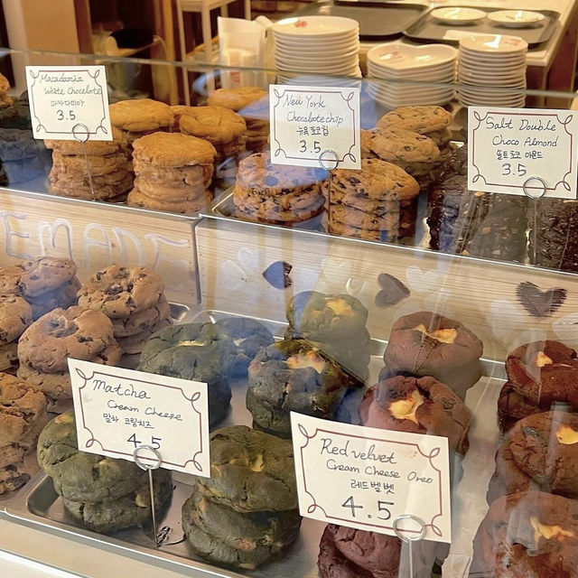 【韓国旅行🇰🇷/ソウル】釜山で大人気のクッキー屋さんがソウルに🍪