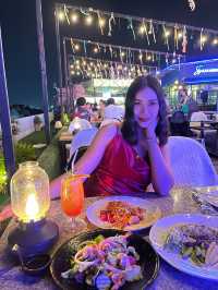 Level 9 Rooftop Bar🍷