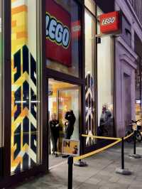 LEGO Wonderland: Explore Leicester Square’s Ultimate Store 🇬🇧