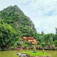 Wat Tham Khao Wong