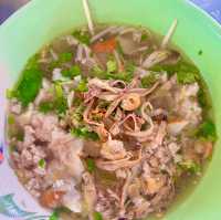 ก๋วยเตี๋ยวหมูบ้านบึง