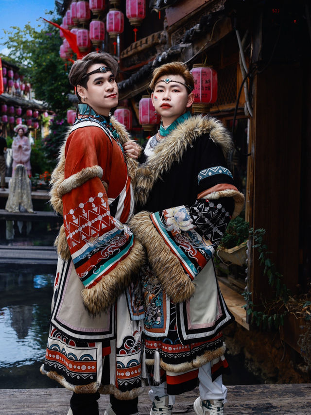 แปลงร่างเป็น พส จีน ที่เมืองเก่าลี่เจียง Lijiang 