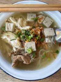 ร้าน..โกเผือกโกดำ