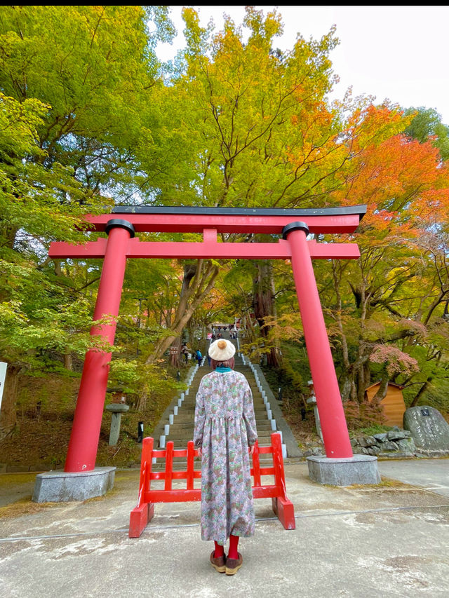 奈良観光🦌十三重塔と紅葉のコラボが素敵な談山神社⛩️ 奈良観光🦌十三重塔と紅葉のコラボが素敵な談山神社⛩️