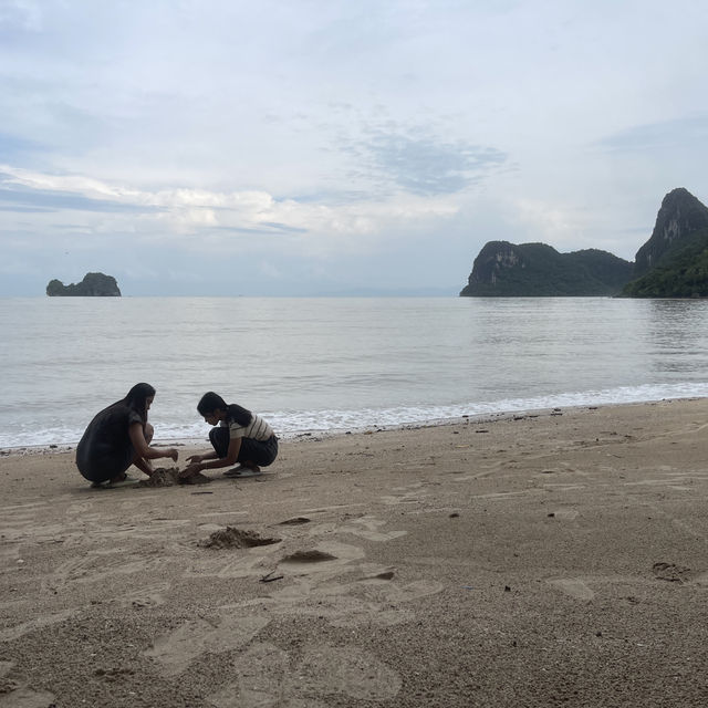 หาดนางกำ 