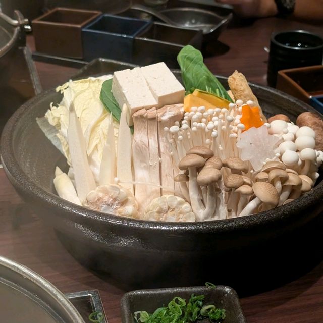 台北「晶華酒店 三燔本家」經典日式鍋物，龍蝦🦞肥牛共冶一爐