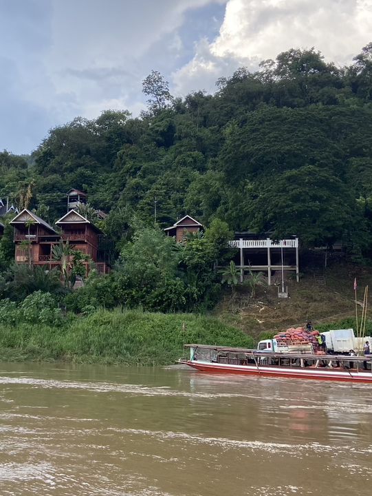 Short Stop at Pakbeng: A Little Peace on the Mekong