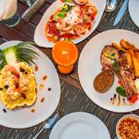  ร้านอาหารริมทะเลบรรยากาศสุดโรมแมนติกระยอง