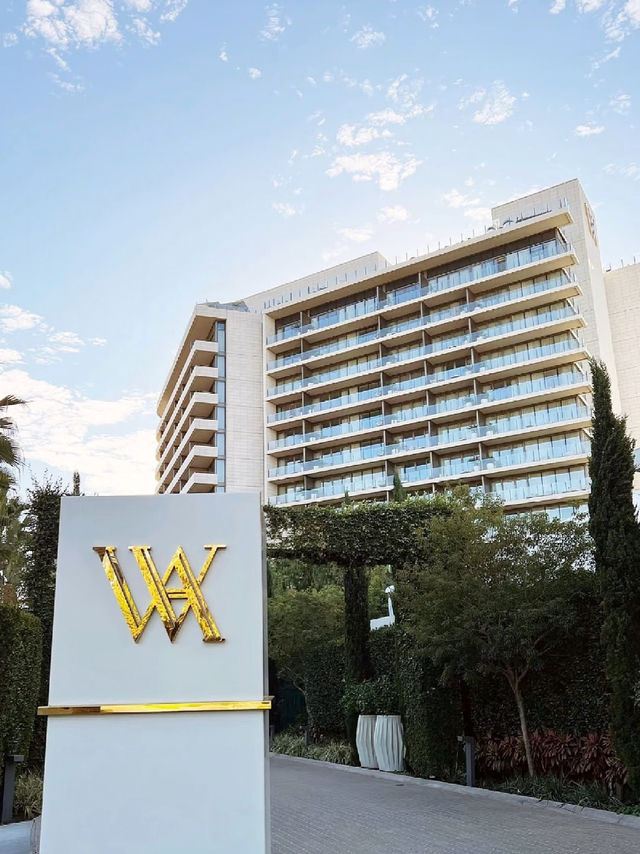 Hollywood Glamour & Timeless Luxury: My Stay at Waldorf Astoria Beverly Hills!