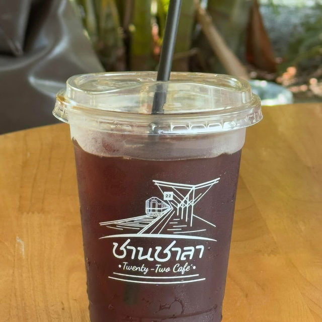 ชานชาลา 🚉22 Cafe