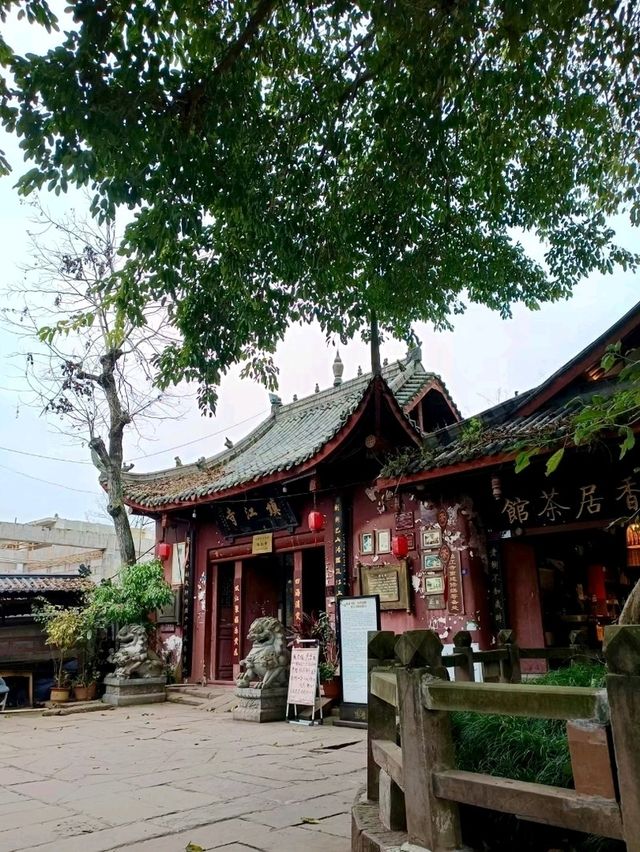 Zhenjiang Temple: An Ancient Waterfront Sanctuary