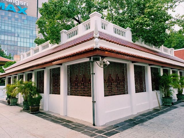 泰國曼谷素坤逸區皇家古跡寺廟景點一日遊行程，白色大理石暹羅文化寺廟建築，適合拍照📸打卡