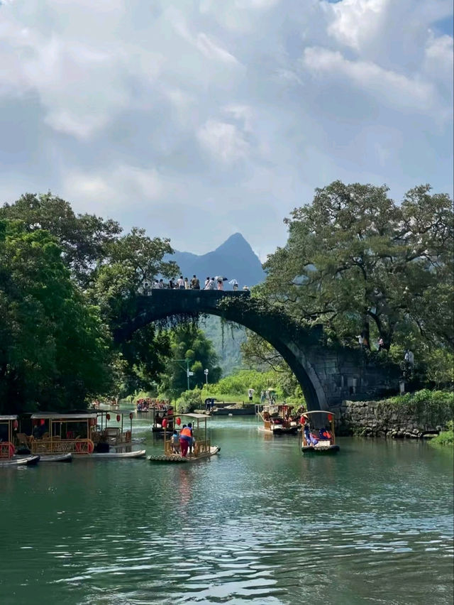 Guilin : Peaceful Stroll Through Living Landscape Painting