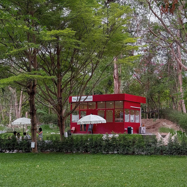 The Neighborhood • Muak Lek, Saraburi 🌈🌳⛲️🌻🎒🫧
