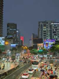 🇻🇳 Hanoi: A City of Contrasts, Where Every Moment is an Adventure 🌆
