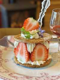 【名古屋/大須観音】フランスのアンティークショップをイメージしたカフェ