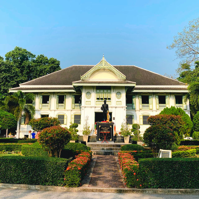 คุ้มเจ้าหลวงเมืองแพร่