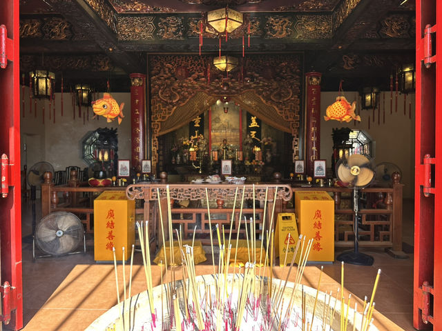 Yuen Yuen Institute – วัดสามศาสนาแห่งฮ่องกง