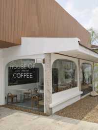 R HOUSE คาเฟ่ลำลูกกา ปทุมธานี