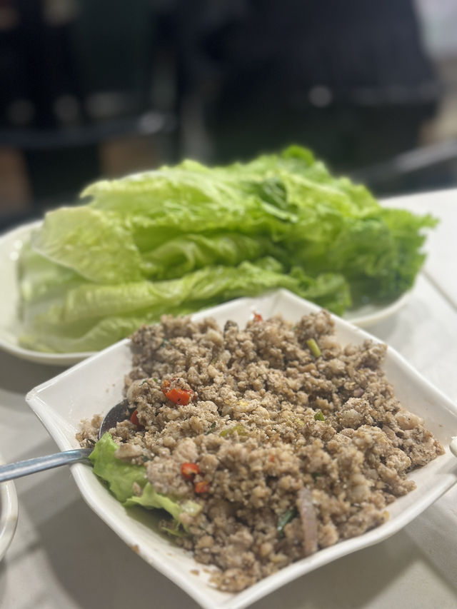 旺角通菜街$1任選四款泰菜🇹🇭😍