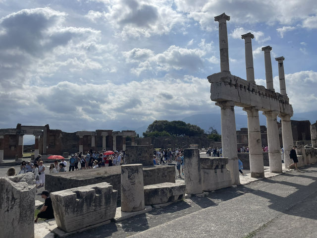ナポリ発ポンペイ・エルコラーノ弾丸ツアー
