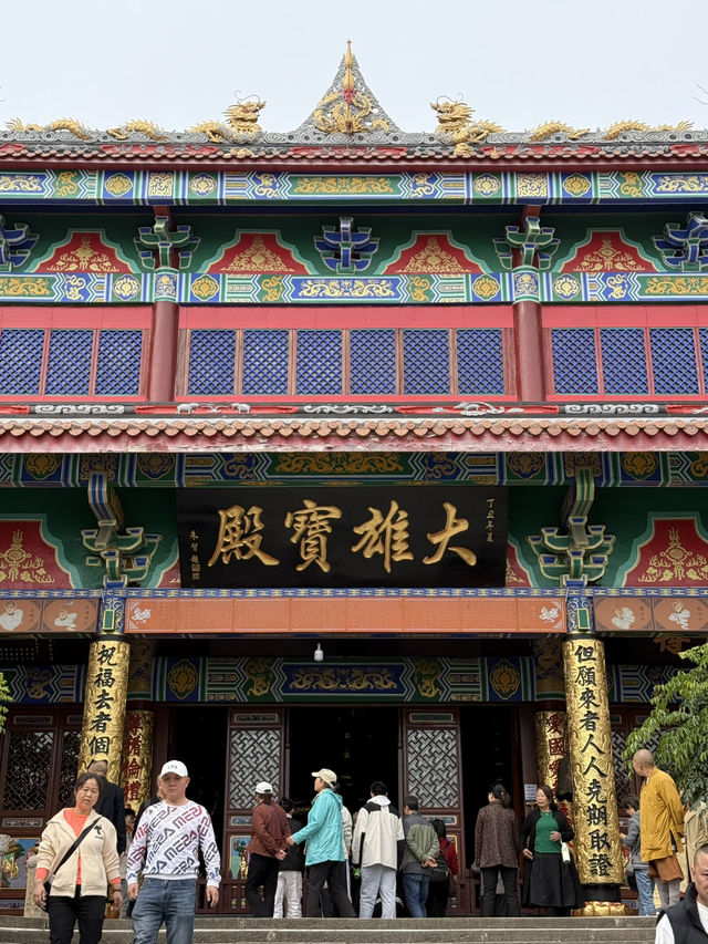 A mega Buddhist temple with multiple styles in Mianyang