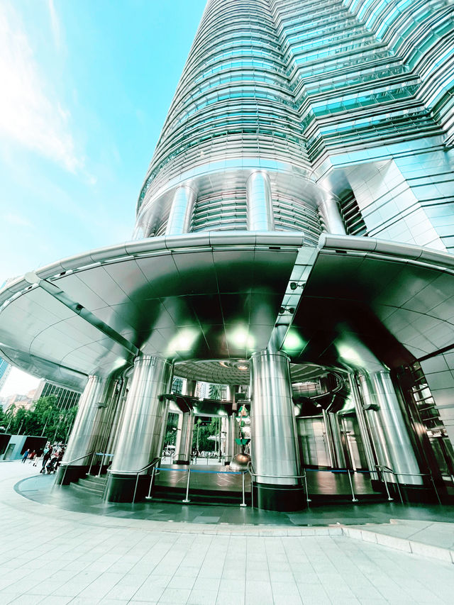 Petronas Twin Towers: The Iconic Heart of Kuala Lumpur