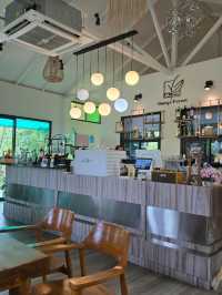 Omega Forest ร้านในป่า ร่มรื่น อาหารอร่อย