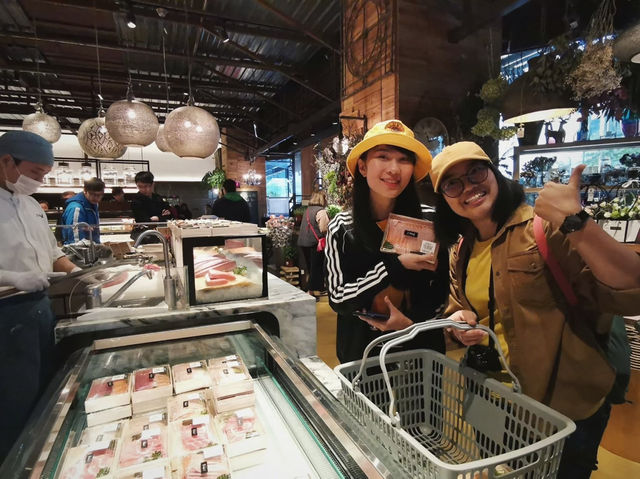 ตลาดปลาแบบมีแอร์ ในไทเป 🍣🐟
