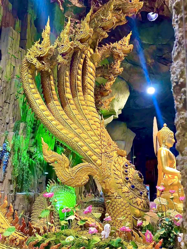 🚗🌿快適さと癒しがそろう寺院。ワットマニーウォンで、心も体もリラックス！🙏 #ナコンナーヨック旅行 #快適な寺巡り