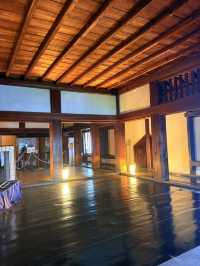 松山｜3個家族4種家徽 多次火災重建的機關巧妙的松山城 