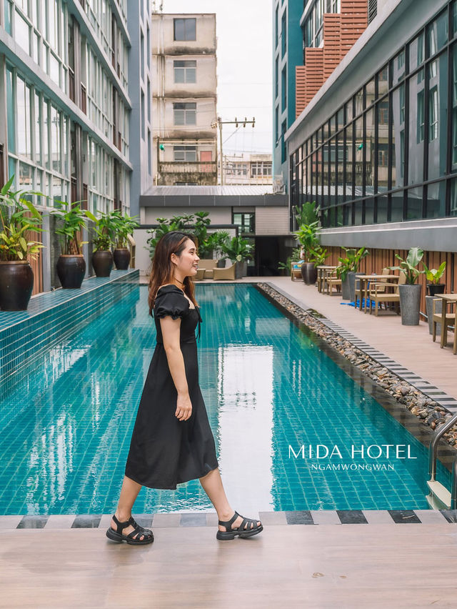Mida Hotel Ngamwongwan ที่พักใจกลางนนท์