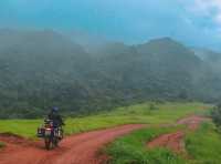 🌧️⛺️ ไร่ฝนเทียม – กางเต็นท์หน้าฝน