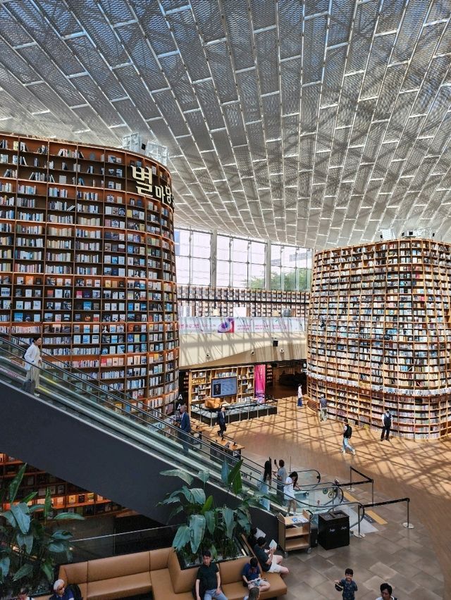 【ソウル】映え好きは絶対行って欲しい！ピョルマダン図書館📚️