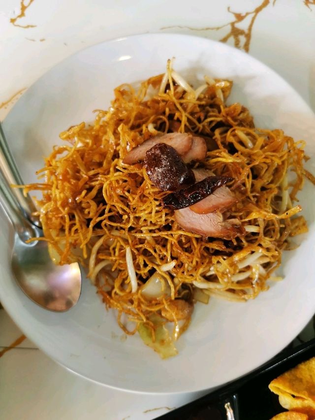 เฮียเต้ กินอร่อย ร้านตามสั่งสไตล์จีน
