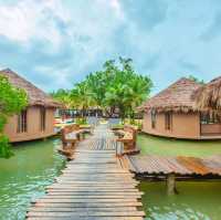 The Blue Sky Resort เกาะพยาม