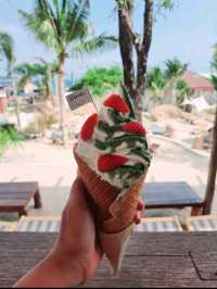 Kamari Cafe & Resort – เกาะล้าน