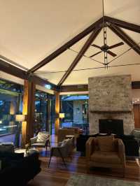 🌿 Weekend Trip: Stay at Oaks Cypress Lakes Resort in Hunter Valley 🏨🦘